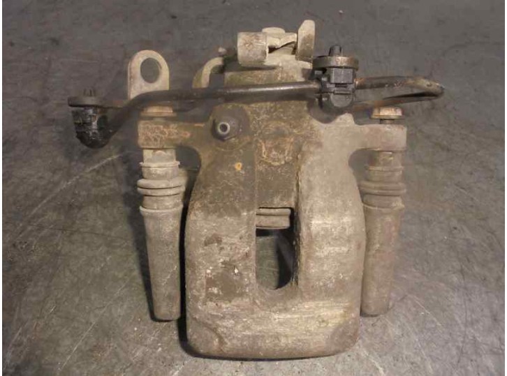 Replacement rear left brake caliper for Citroën Berlingo Station Wagon XTR Plus OEM IAM reference TRW