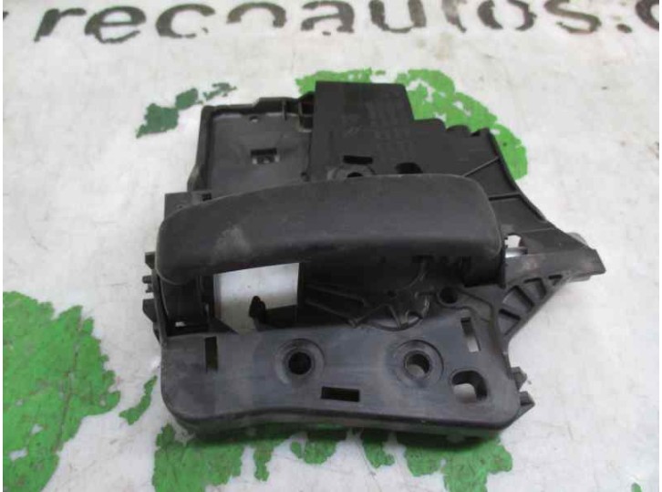 Replacement rear right interior door handle for Citroën Berlingo Station Wagon XTR Plus OEM IAM reference 9101GZ 9682100677 