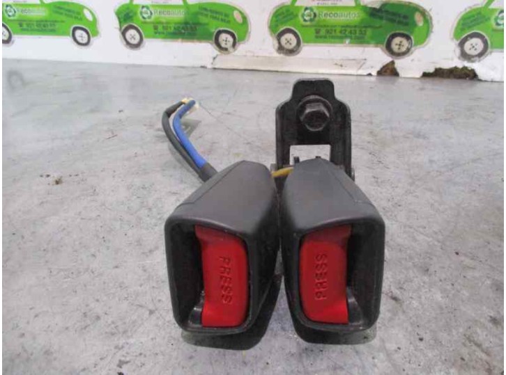 Recambio de enganche cinturon para hyundai i30 1.4 cat referencia OEM IAM 09031613 09031613 5 PUERTAS