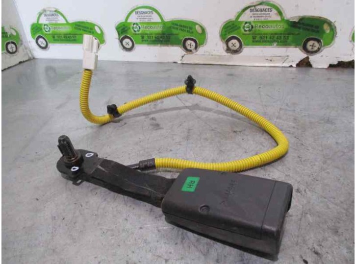 Recambio de enganche cinturon para hyundai i30 1.4 cat referencia OEM IAM 09040813 09040813 5 PUERTAS