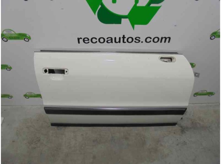 Recambio de puerta delantera derecha para audi 80/90 (893) 2.2 referencia OEM IAM 8A0831052D BLANCA 4 PUERTAS