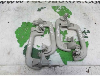 Recambio de maneta interior delantera izquierda para toyota corolla verso (r1) 2.2 turbodiesel cat referencia OEM IAM 