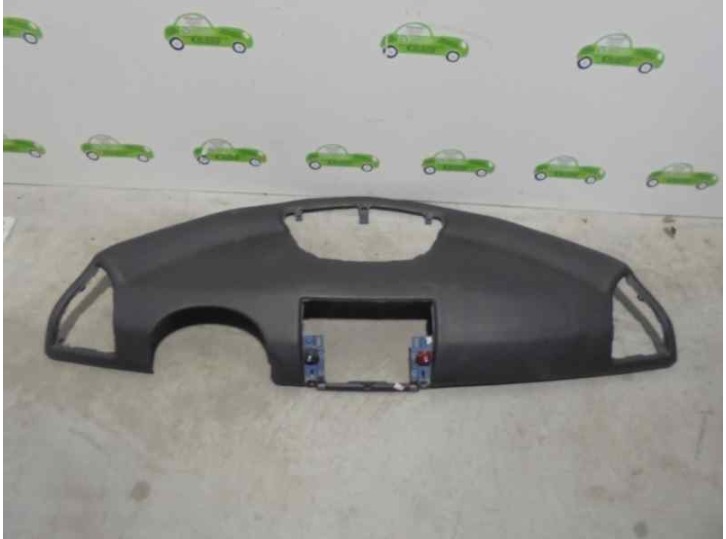 Recambio de salpicadero para citroën c4 berlina sx referencia OEM IAM 8211NX NEGRO 