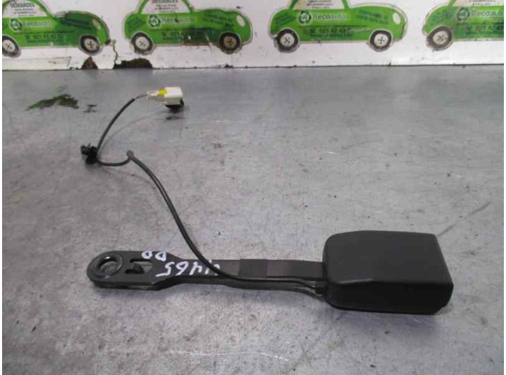 Recambio de enganche cinturon para citroën c4 berlina sx referencia OEM IAM B9132AC39 B9132AC39 5 PUERTAS