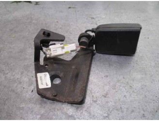 Recambio de enganche cinturon para citroën c4 berlina sx referencia OEM IAM 5223137 5223137 5 PUERTAS