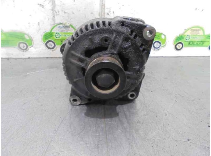Recambio de alternador para volvo serie 960 berlina/familiar 2.5 24v familiar referencia OEM IAM 0123510017 6849755 BOSCH