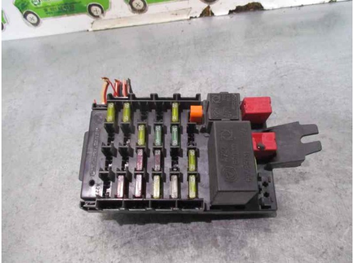 Recambio de caja reles / fusibles para lancia thesis (115) 2.4 20v cat referencia OEM IAM   