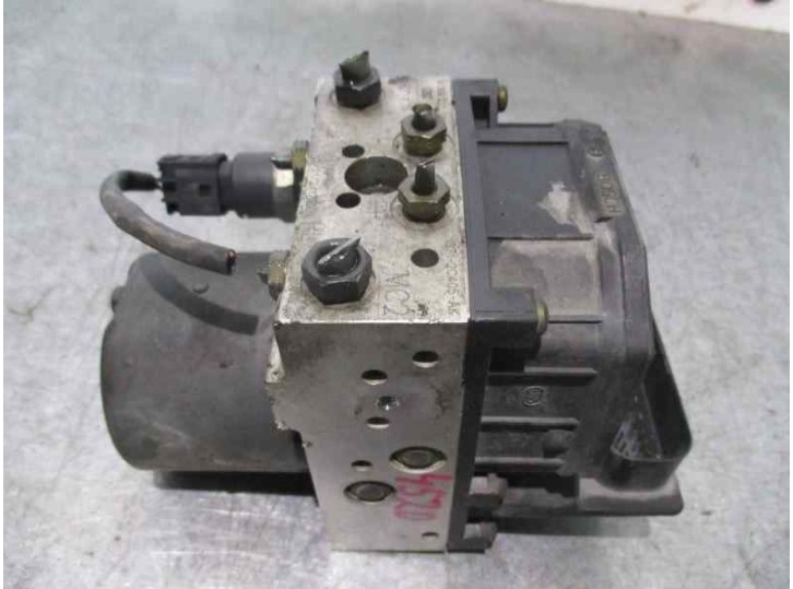 Replacement ABS unit for Ford Mondeo Turnier (GE) 2.0 CAT OEM IAM reference 1S712C405AK 0265225061 BOSCH