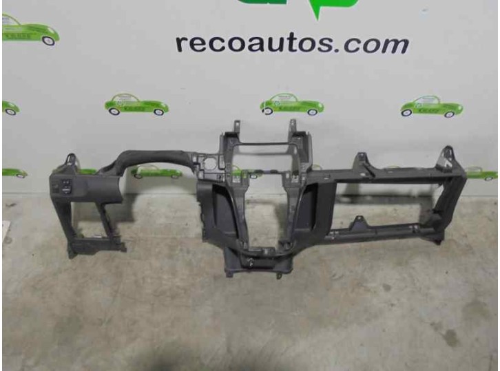 Recambio de salpicadero para toyota yaris (_p9_) 1.3 vvt-i (scp90_) referencia OEM IAM 553030D060B0 PLASTICO NEGRO 