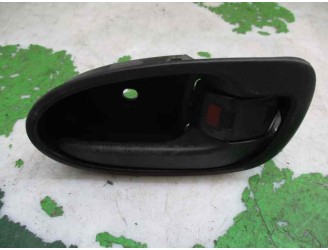 Recambio de maneta interior delantera derecha para toyota yaris (_p9_) 1.3 vvt-i (scp90_) referencia OEM IAM 692050D100B1 CESTA 