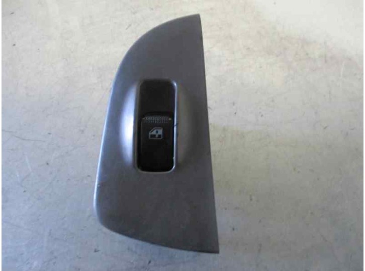 Replacement rear right window lifter switch for hyundai elantra (xd) 2.0 crdi cat OEM IAM reference 935702D000 