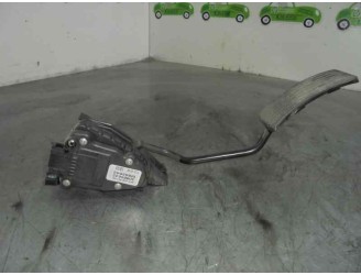 Recambio de potenciometro pedal para volvo v40 familiar 1.9 diesel cat referencia OEM IAM 30865642 M86542 HELLA