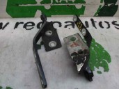 Replacement hood hinge for Volkswagen Polo saloon (6N1) 1.05 OEM IAM reference 