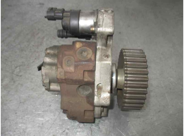 Recambio de bomba inyeccion para renault megane ii familiar 1.9 dci diesel referencia OEM IAM 8200108225 0445010075 BOSCH