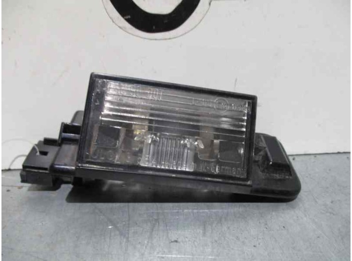 Recambio de piloto matricula para bmw serie 3 berlina (e36) 1.8 cat (m43) referencia OEM IAM 