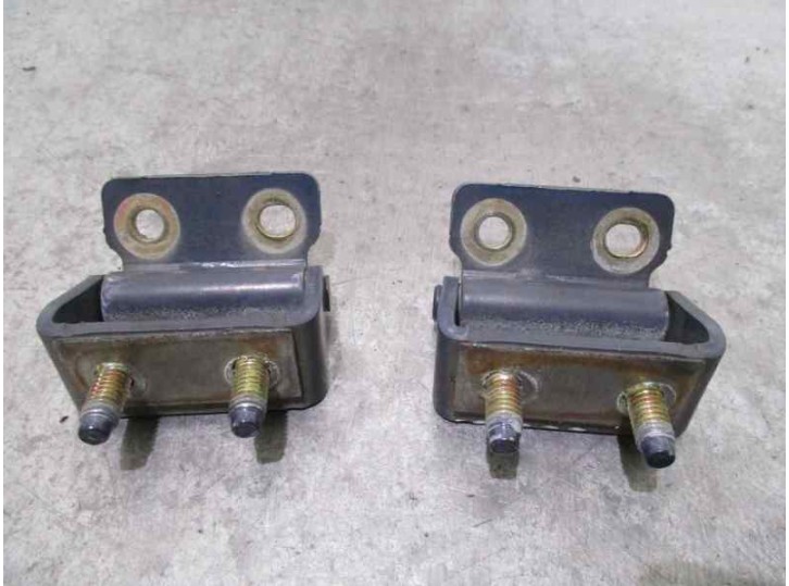 Replacement boot/tailgate struts for Hyundai Trajet (FO) 2.0 CRDi CAT OEM IAM reference 797104A003 
