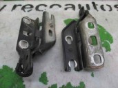 Hood hinge replacement for Citroën Xsara sedan 2.0 HDi OEM IAM reference 