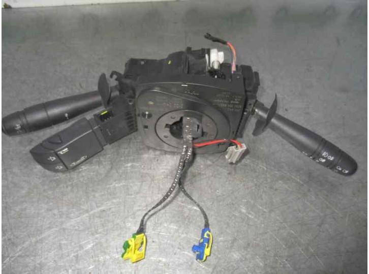 Recambio de mando intermitentes para renault laguna ii grandtour (kg0) 1.8 cat referencia OEM IAM 8200002401  