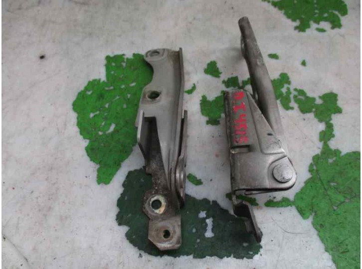 Replacement hood hinge for Kia Joice 2.0 CAT OEM IAM reference 79410M3000 