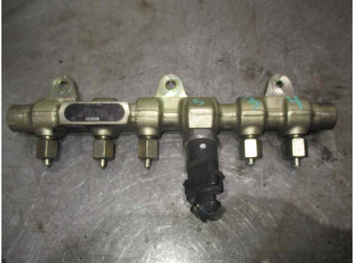 Replacement fuel rail for Fiat Bravo (182) 1.9 JTD CAT OEM IAM reference 0281002405 0445214012 BOSCH