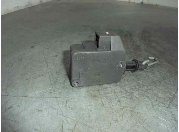 Recambio de motor cierre centralizado porton para volvo v40 familiar 1.9 diesel cat referencia OEM IAM VALEO