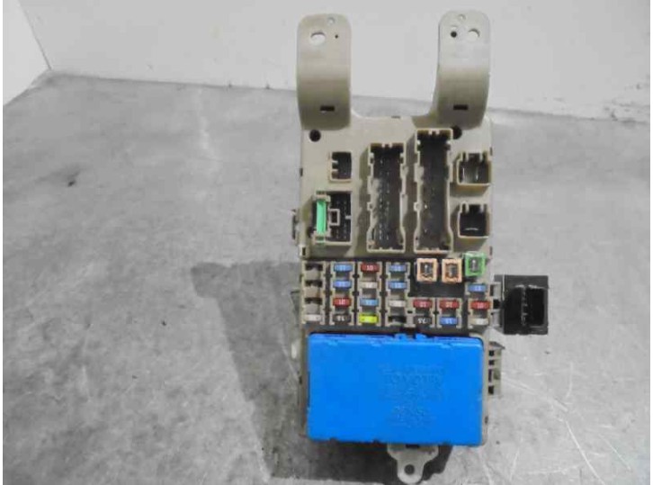 Recambio de caja reles / fusibles para toyota corolla (e12) 2.0 d-cat referencia OEM IAM 8264102040 MB2323008521 DENSO