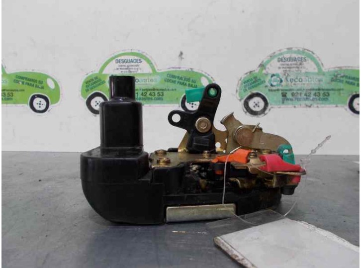 Replacement front left door lock for Chrysler Stratus sedan (JA) 2.5 CAT OEM IAM reference 2 PINS 4 DOOR