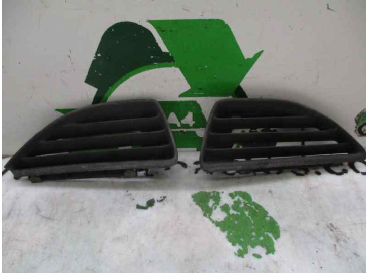 Recambio de rejilla delantera para renault megane i fase 2 classic (la..) 1.9 dti diesel referencia OEM IAM 