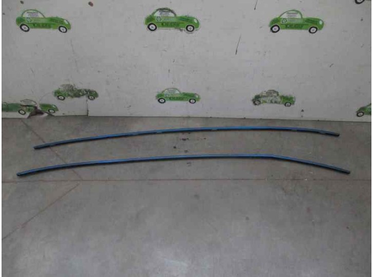 Recambio de embellecedor para bmw serie 3 berlina (e46) 3.0 turbodiesel referencia OEM IAM 