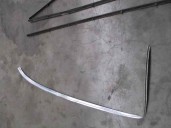 Recambio de embellecedor para mercedes-benz clase e (w123) berlina+coupe d 240 referencia OEM IAM 