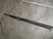 Recambio de embellecedor para mercedes-benz clase e (w123) berlina+coupe d 240 referencia OEM IAM 