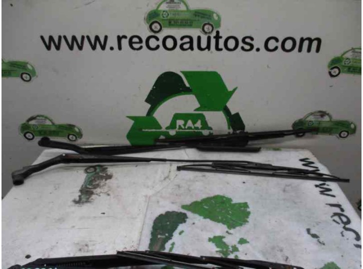 Replacement right front wiper arm for Mitsubishi Santamo (Hyundai) Santamo Comfort OEM IAM reference 98302M2000 