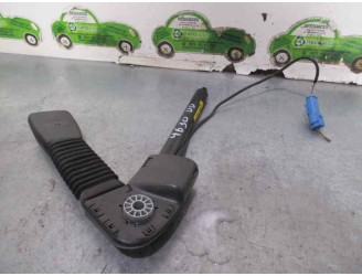 Recambio de pretensor airbag derecho para mg mg zr 1.4 16v cat referencia OEM IAM UN032314S UN032314S 3 PUERTAS