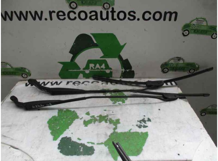 Recambio de brazo limpia delantero derecho para honda civic berlina 5 (eu7/8) 1.7 ctdi ls referencia OEM IAM 