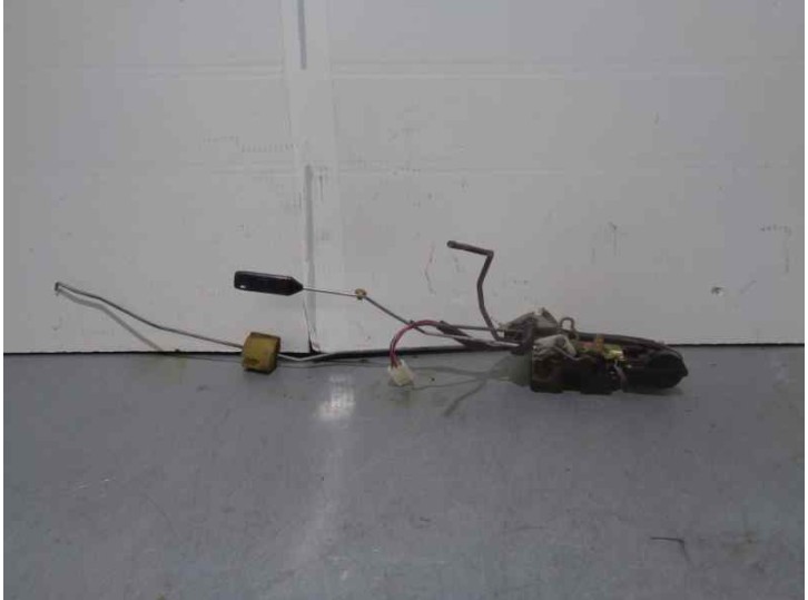 Replacement front left door lock for Mazda 323 Sedan F/S (BJ) 1.9 16V CAT OEM IAM reference WITH INTERIOR HANDLE