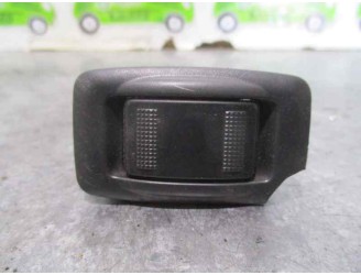 Recambio de mando elevalunas trasero derecho para mazda 323 berlina f/s (bj) 1.9 16v cat referencia OEM IAM GE4T66380C65 C8HD976