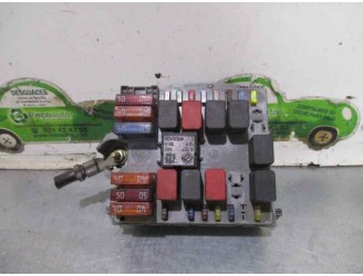 Replacement relay / fuse box for Alfa Romeo 147 (190) 1.9 JTD cat OEM IAM reference 46558760 