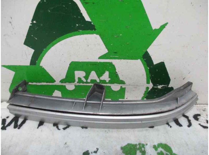 Recambio de cerquillo faro para opel zafira a 2.0 dti referencia OEM IAM 