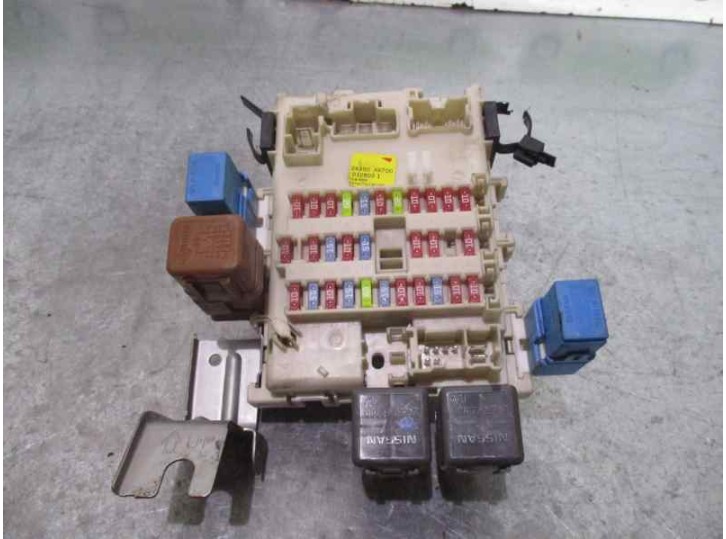 Recambio de caja reles / fusibles para nissan primera trav. (p12) 2.2 16v turbodiesel cat referencia OEM IAM 24350AV700 0128031 