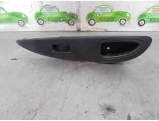 Recambio de mando elevalunas delantero derecho para nissan primera trav. (p12) 2.2 16v turbodiesel cat referencia OEM IAM 25411A