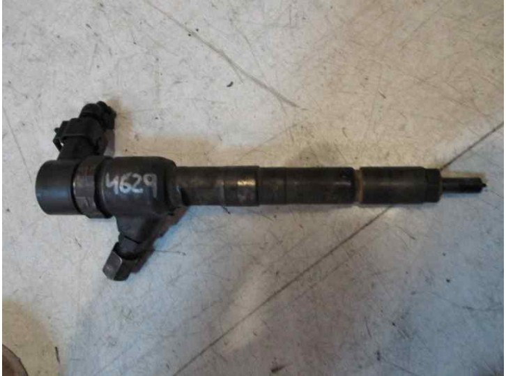 Injector replacement for Fiat Panda (169) 1.3 JTD CAT OEM IAM reference 110911668324 044511083 BOSCH