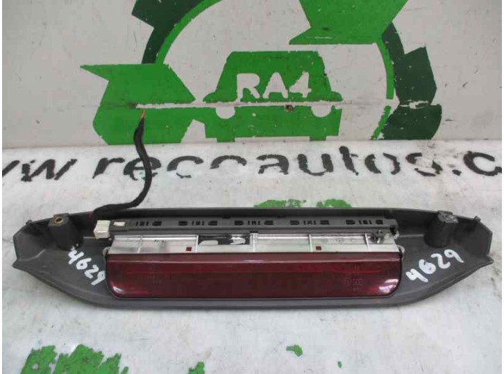 Center brake light replacement for Fiat Panda (169) 1.3 JTD CAT OEM IAM reference 0735392505 