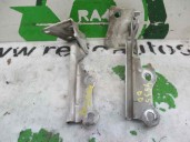 Hood hinge replacement for Kia Sephia II 1.5 CAT OEM IAM reference 