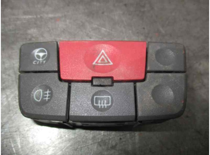 Replacement hazard warning switch for fiat panda (169) 1.3 jtd cat OEM IAM reference 735357113 
