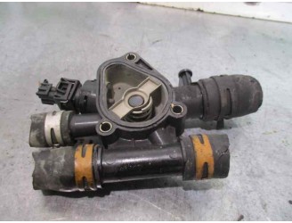 Recambio de termostato para renault megane ii berlina 3p luxe dynamique referencia OEM IAM 8200112054B  