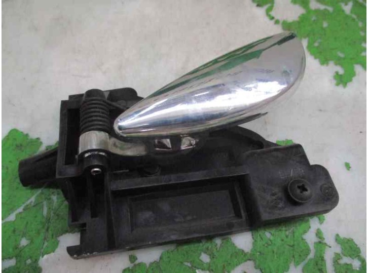 Recambio de maneta interior delantera izquierda para mg mg zr 1.4 16v cat referencia OEM IAM 000180 CAJA 5 