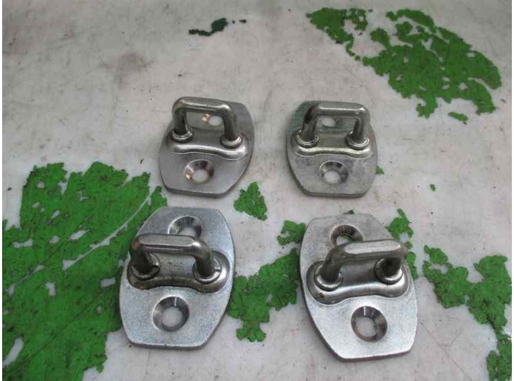 Recambio de bisagra puerta para toyota yaris (_p9_) 1.3 vvt-i (scp90_) referencia OEM IAM   