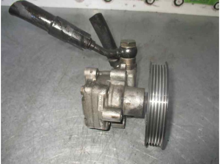 Recambio de bomba servodireccion para volkswagen passat berlina (3b3) 1.9 tdi referencia OEM IAM 8D0145177Q 7005 KYB