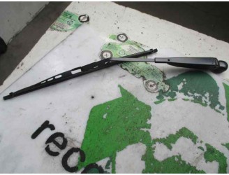 Recambio de brazo limpia trasero para renault kangoo (f/kc0) 1.5 dci diesel referencia OEM IAM 7700308804 