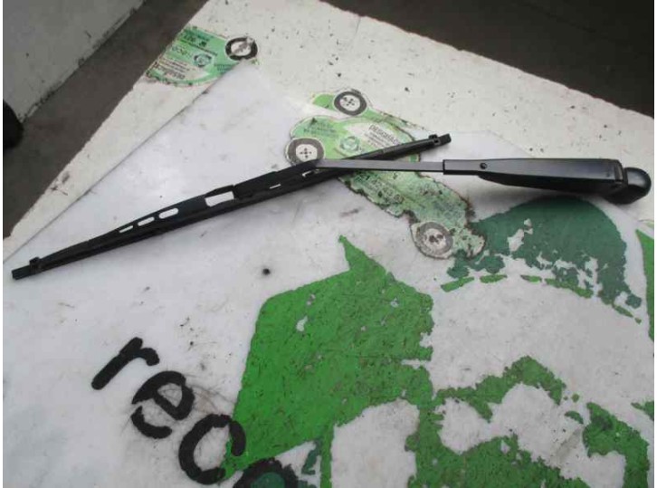 Recambio de brazo limpia trasero para renault kangoo (f/kc0) 1.5 dci diesel referencia OEM IAM 7700308804  